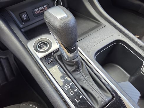 Used 2024 Nissan Sentra SV FWD image 23