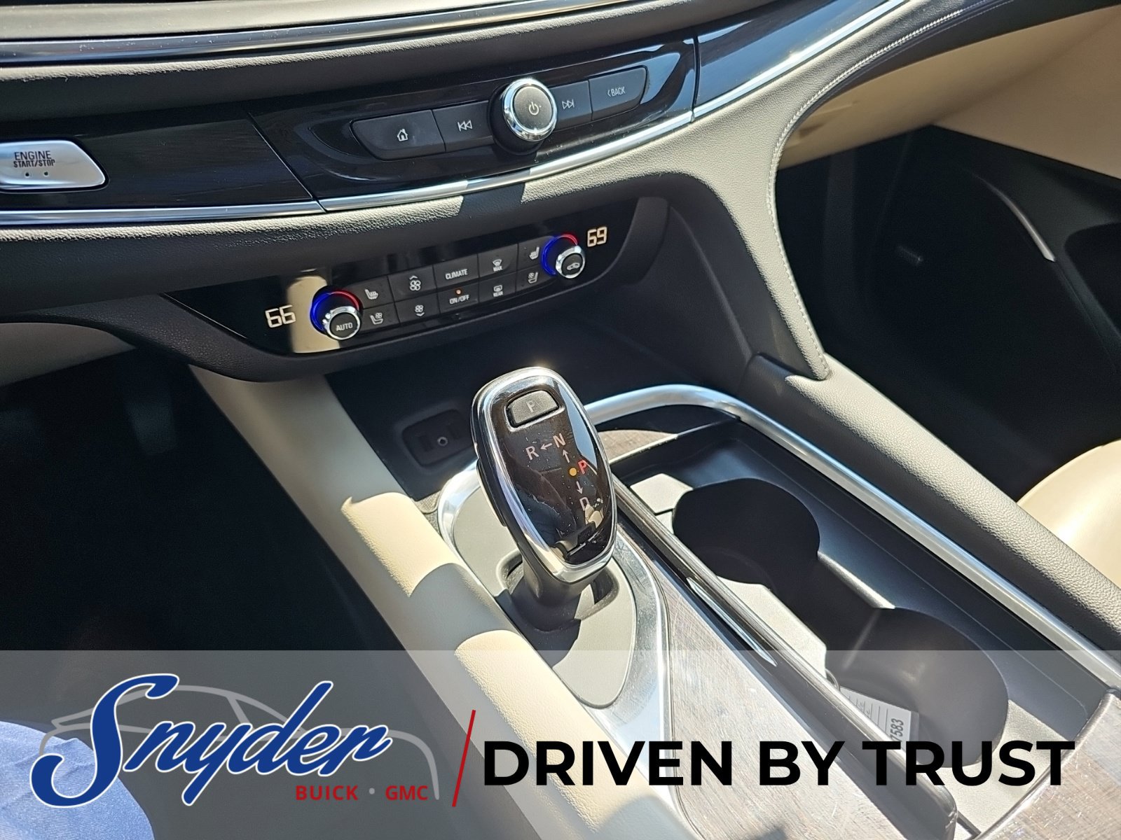 Used 2018 Buick Enclave Premium FWD image 19