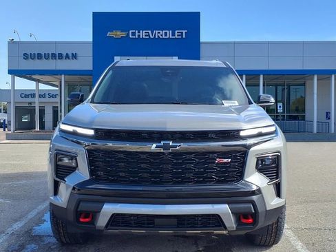 New 2026 Chevrolet Traverse Z71 w/ Driver Confidence Package image 2