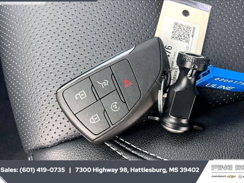 New 2026 Chevrolet Traverse LT w/ Driver Confidence Package FWD image 9