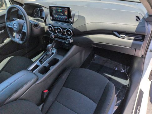 Used 2024 Nissan Sentra SV FWD image 18