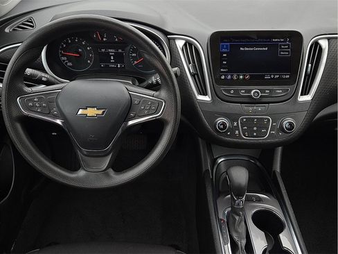 Used 2024 Chevrolet Malibu LT image 10