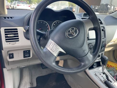 Used 2013 Toyota Corolla LE FWD image 8