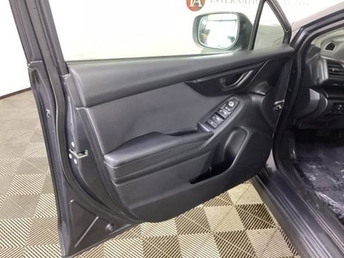 Used 2021 Subaru Crosstrek 2.0i Premium w/ Moonroof Package image 17