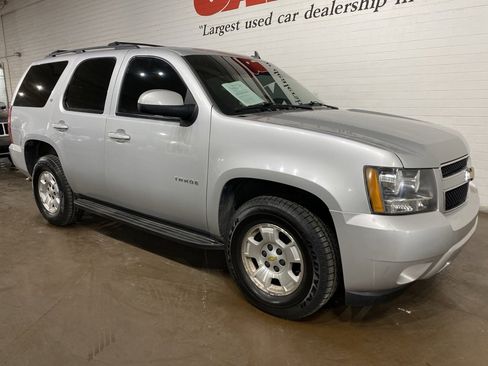 Used 2012 Chevrolet Tahoe LT w/ Luxury Package image 2