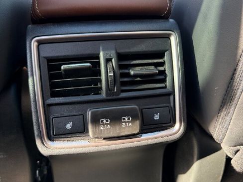 Used 2024 Subaru Forester Touring image 15