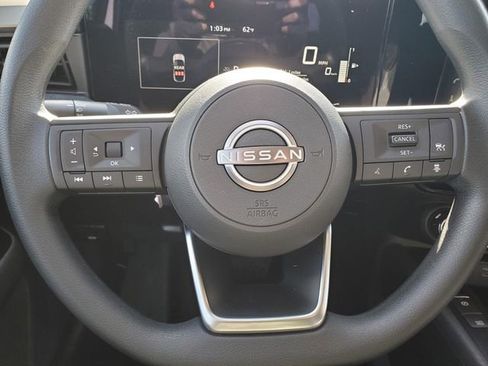 Certified 2025 Nissan Kicks SV image 17