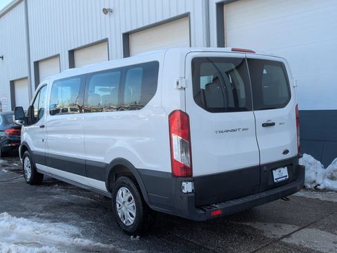 Used 2022 Ford Transit 350 XLT RWD image 3