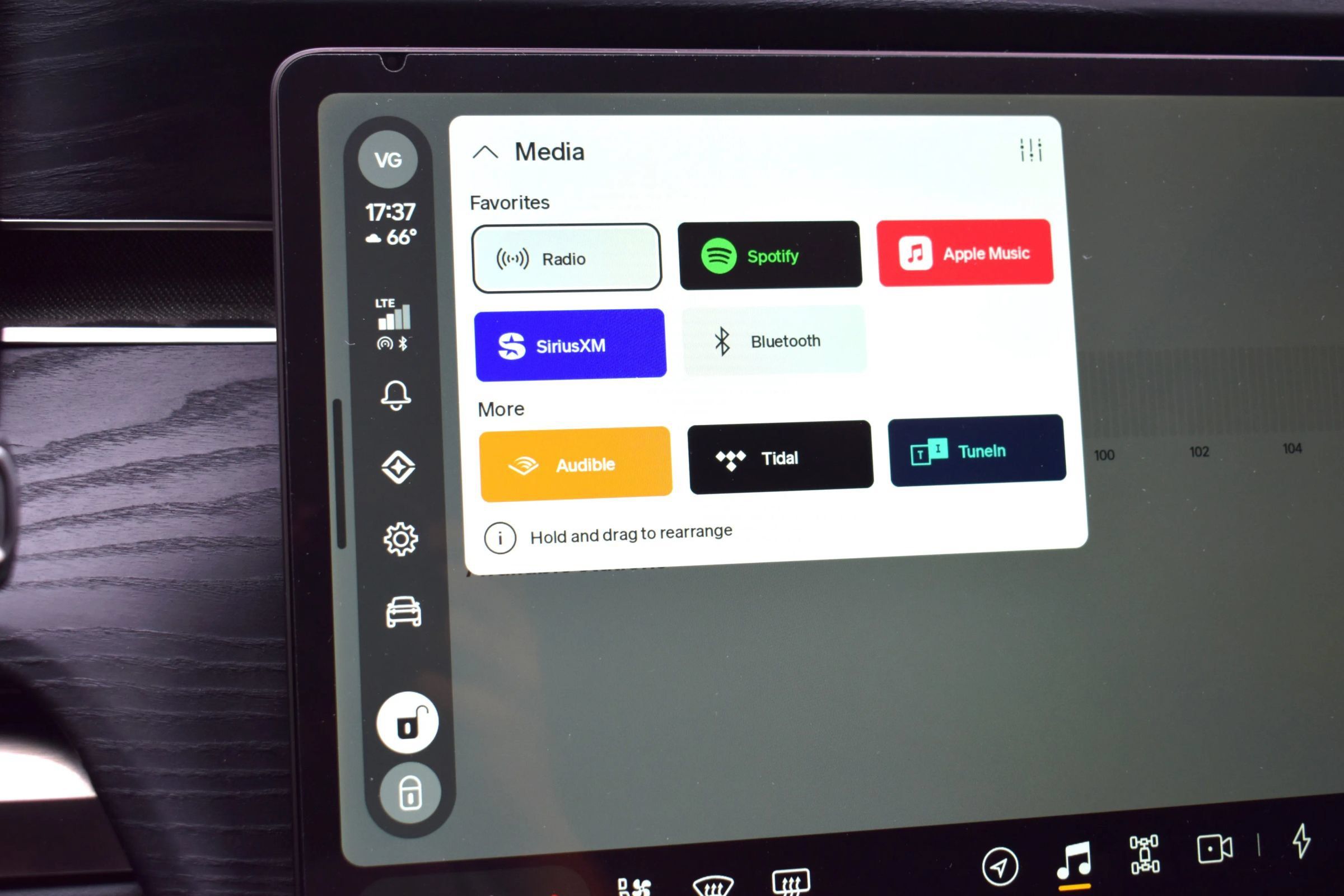 Used 2025 Rivian R1S Adventure Dual AWD/4WD image 25
