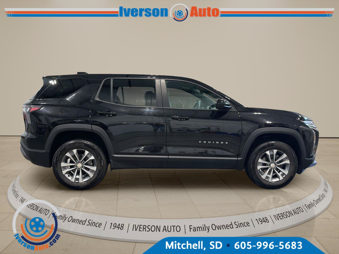 Used 2026 Chevrolet Equinox LT AWD/4WD image 8