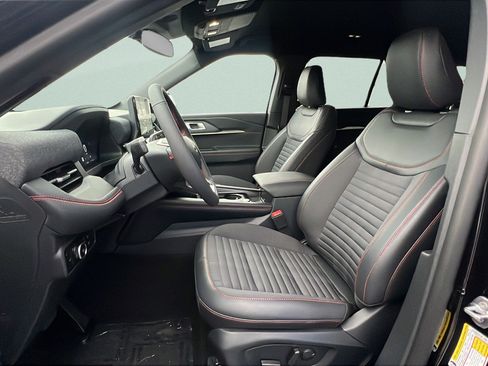 New 2026 Ford Explorer ST-Line w/ ST-Line Street Pack AWD/4WD image 14