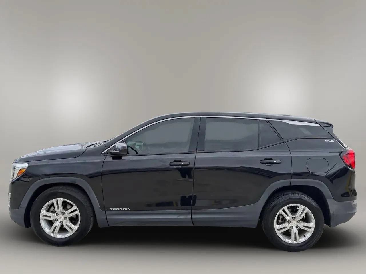 Used 2018 GMC Terrain SLE FWD image 18