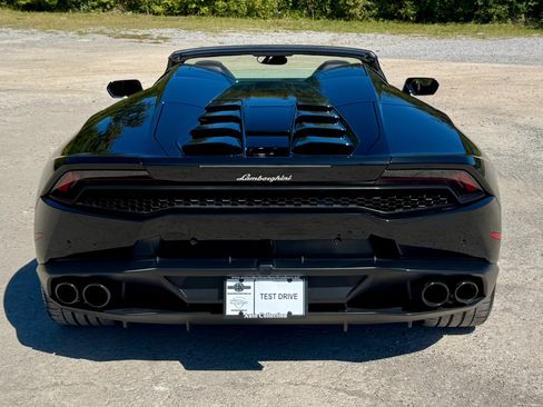 Used 2017 Lamborghini Huracan LP 610-4 image 12