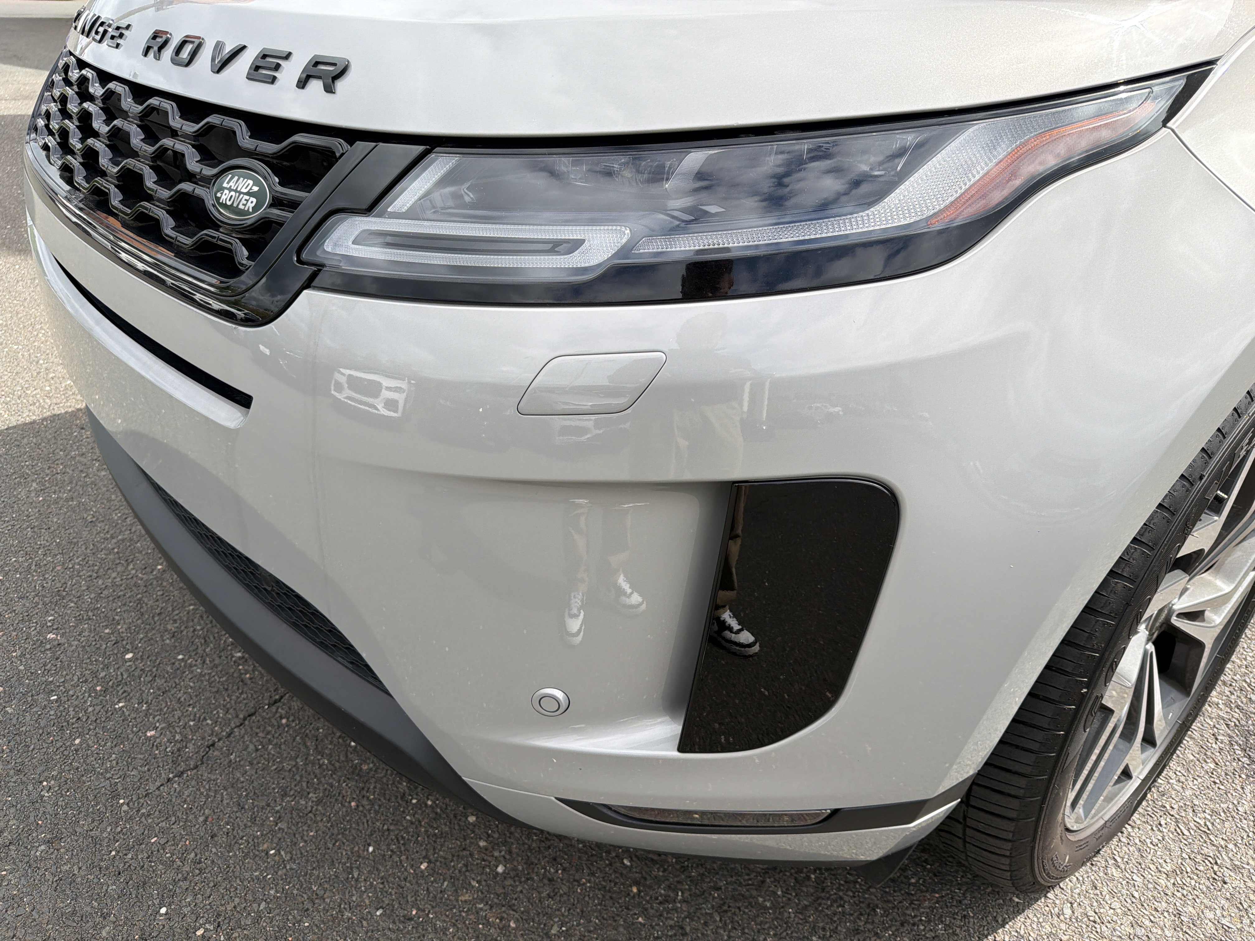 Used 2023 Land Rover Range Rover Evoque SE AWD/4WD image 11