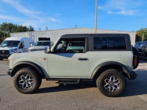 Used 2023 Ford Bronco Badlands AWD/4WD image 7