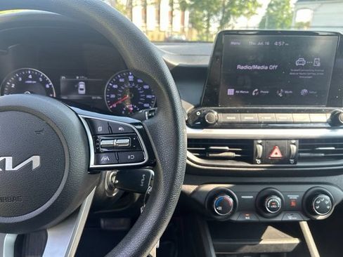Certified 2023 Kia Forte LXS FWD image 35
