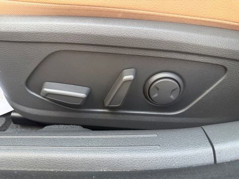 Used 2023 Hyundai Sonata Limited w/ Cargo Package FWD image 17