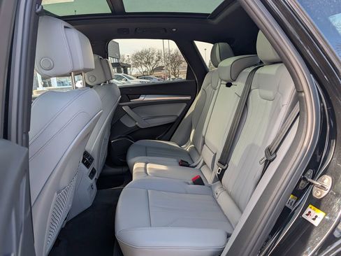 Used 2025 Audi Q5 2.0T Premium image 26