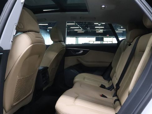 Used 2023 Audi Q8 Premium w/ Convenience Package image 13