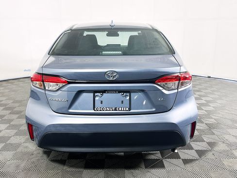 Used 2024 Toyota Corolla LE FWD image 4