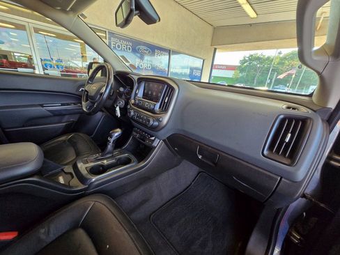 Used 2022 Chevrolet Colorado Z71 image 27