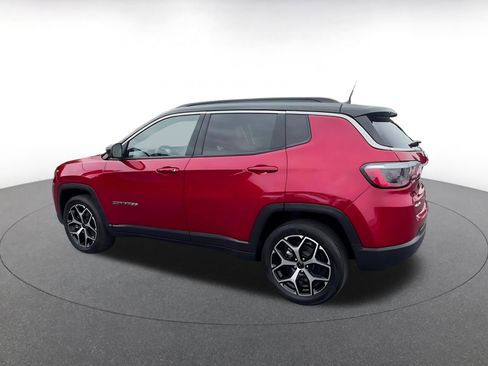 Used 2025 Jeep Compass Limited AWD/4WD image 10