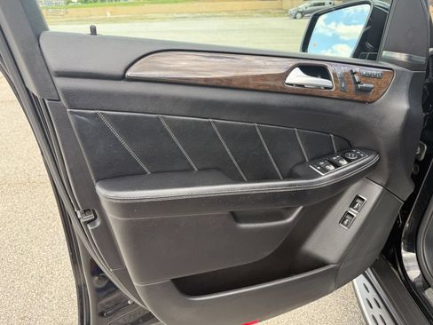 Used 2015 Mercedes-Benz GL 450 4MATIC image 20