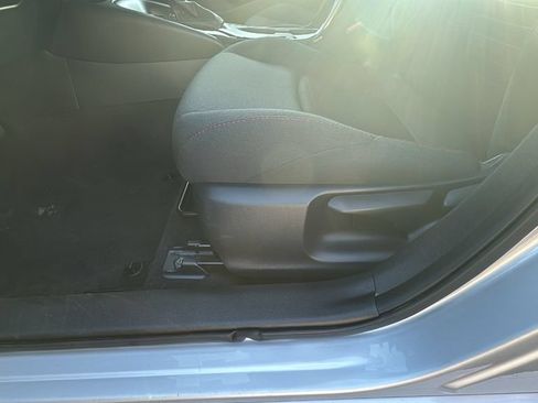 Used 2025 Toyota Corolla SE FWD image 9