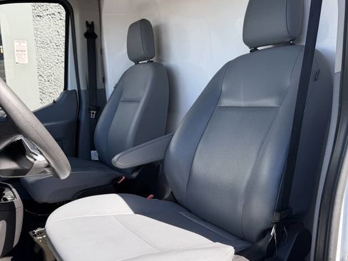 Used 2019 Ford Transit 350 XL image 10
