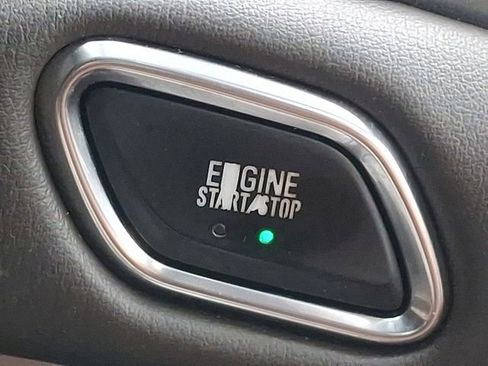 Used 2017 Buick LaCrosse Essence w/ Sun and Shade Package FWD image 20