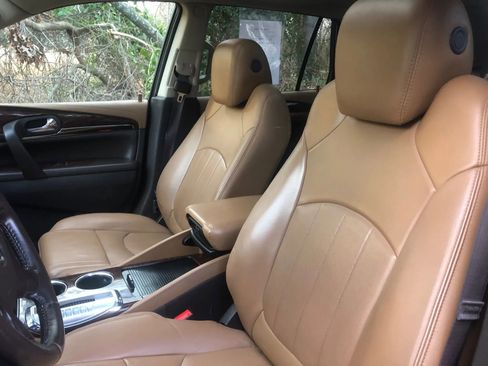 Used 2017 Buick Enclave Leather image 16