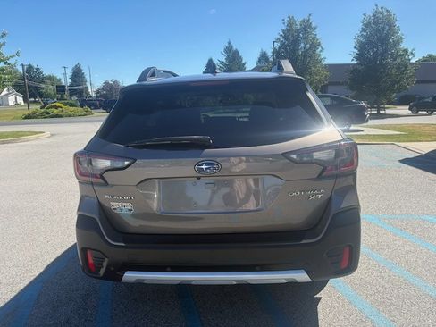 Used 2021 Subaru Outback Limited XT AWD/4WD image 5