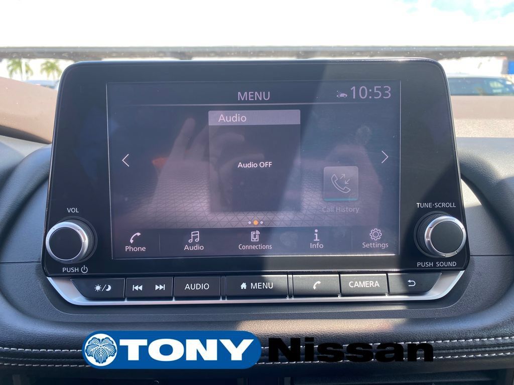 Used 2023 Nissan Rogue SV FWD image 16