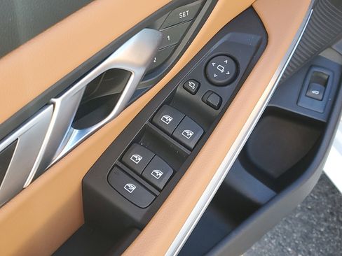 Certified 2023 BMW 330i xDrive Sedan w/ Convenience Package image 6