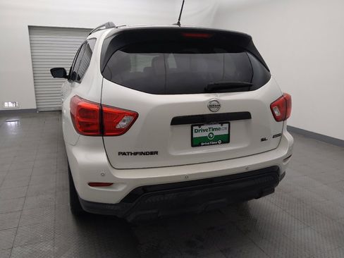 Used 2018 Nissan Pathfinder SL w/ Midnight Edition Package image 6