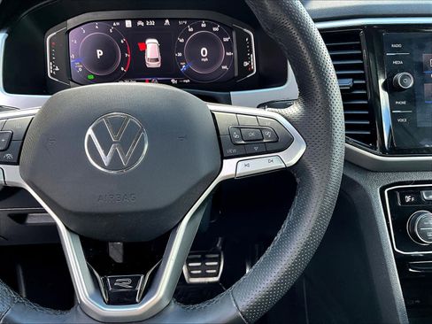 Used 2023 Volkswagen Atlas SEL R-Line image 25