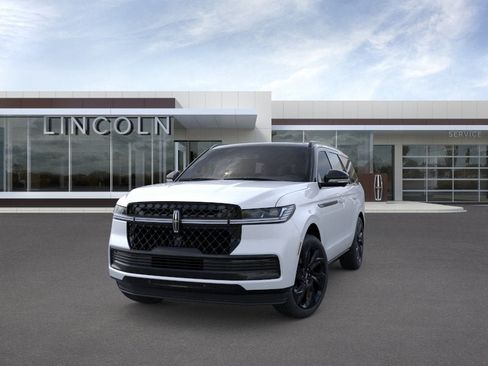 New 2026 Lincoln Navigator Black Label AWD/4WD image 3