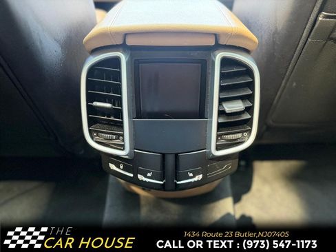 Used 2017 Porsche Cayenne AWD/4WD image 33