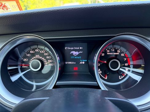 Used 2013 Ford Mustang Shelby GT500 RWD image 19