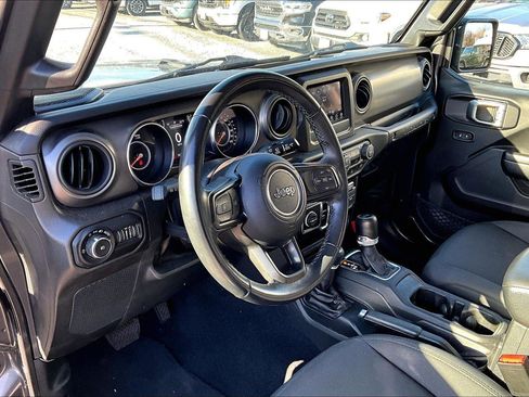 Used 2022 Jeep Wrangler Unlimited Sport S image 11