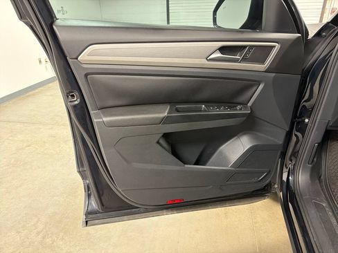 Used 2019 Volkswagen Atlas SE FWD image 20