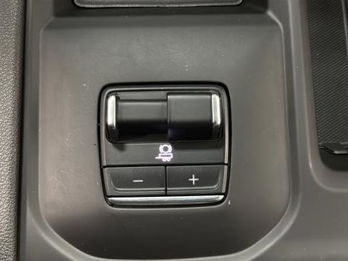 Used 2024 GMC Sierra 3500 AT4 w/ AT4 Premium Plus Package AWD/4WD image 34