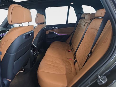 New 2026 BMW X5 sDrive40i image 9