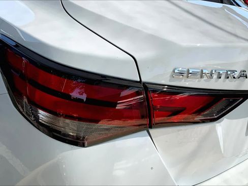 Used 2021 Nissan Sentra SV FWD image 28