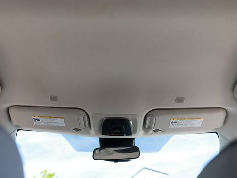 Used 2024 Toyota Corolla LE FWD image 28
