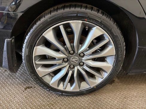 Used 2018 Acura RLX w/ Technology Package image 38