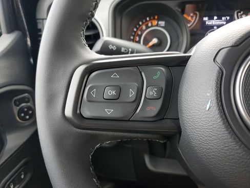 New 2025 Jeep Gladiator Sport image 23