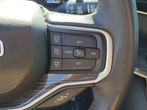 Used 2022 Jeep Wagoneer Series II image 25