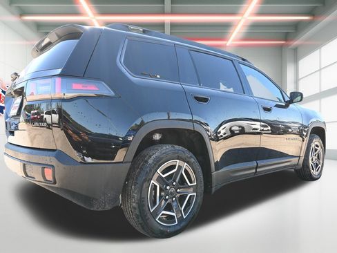 New 2026 Jeep Cherokee Limited AWD/4WD image 3