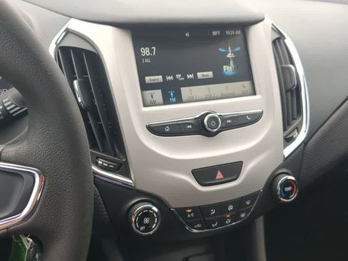 Used 2016 Chevrolet Cruze LS FWD image 24